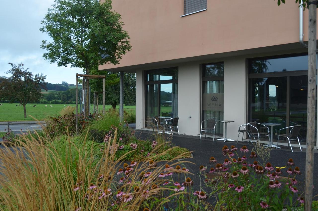 Wyna Motel Neudorf ภายนอก รูปภาพ