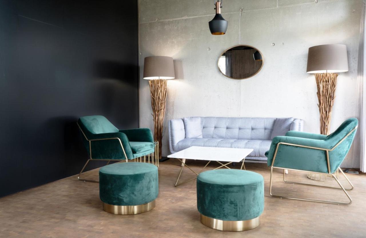 Wyna Motel Neudorf ภายนอก รูปภาพ
